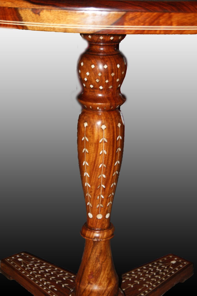 Bellissimo tavolino circolare inglese di metà 1800, stile Orientale, in legno di palissandro-photo-2