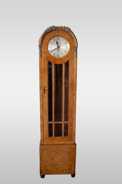 Orologio a colonna francese di inizio 1900, stile Decò, in olmo e radica di olmo