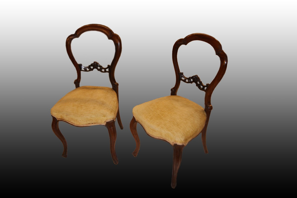 Gruppo di 4 elegantissime sedie francesi della seconda metà del 1800, stile Luigi Filippo