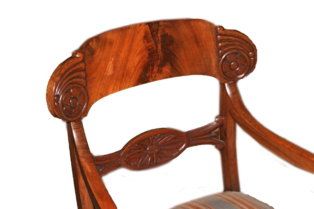 Gruppo di 4 poltrone Nord Europa della seconda metà 1800, stile Biedermeier, in legno di mogano-photo-3