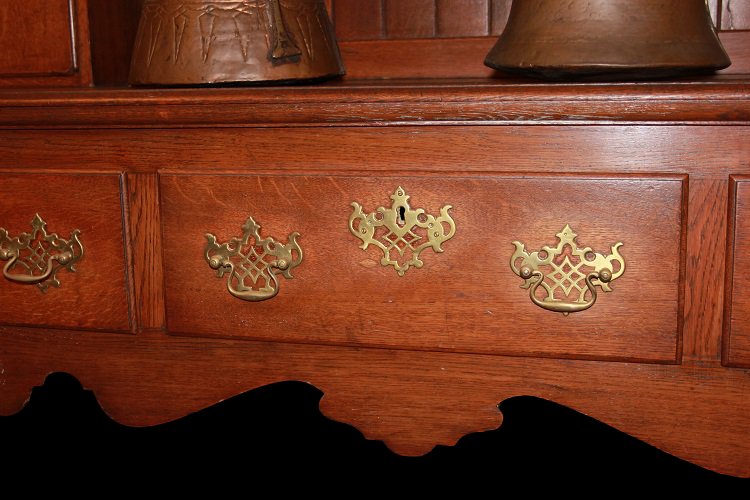 Credenza inglese di fine 1700 inizio 1800, stile Queen Anne, in legno di rovere-photo-2