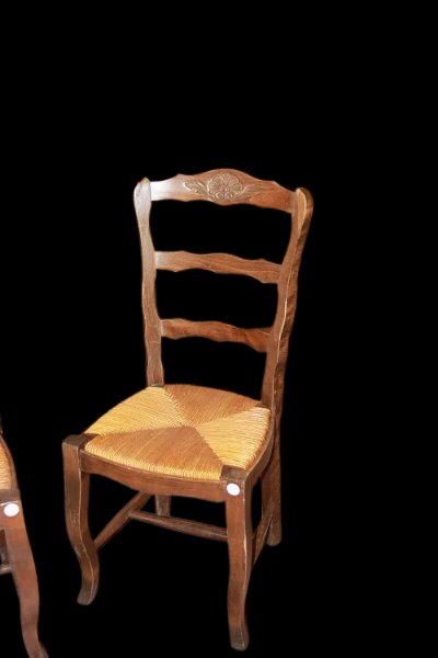 Gruppo di 18 sedie francesi di fine 1800, stile Provenzale, in legno di noce-photo-2