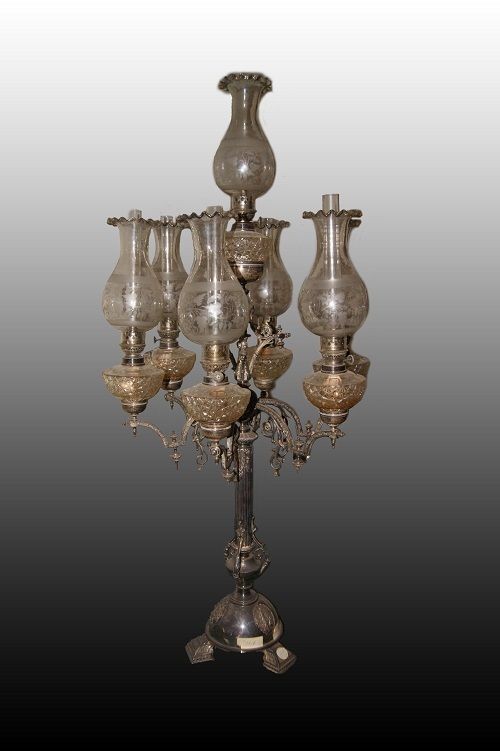 Grande lampada inglese in sheffield di metà 1800.  Provenienza: Inghilterra Epoca: metà 1800 Di