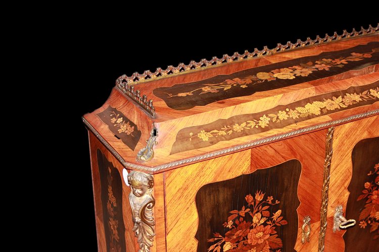 Cabinet credenzino francese della prima metà de 1800, stile Luigi XV, in legno di bois de rose -photo-3