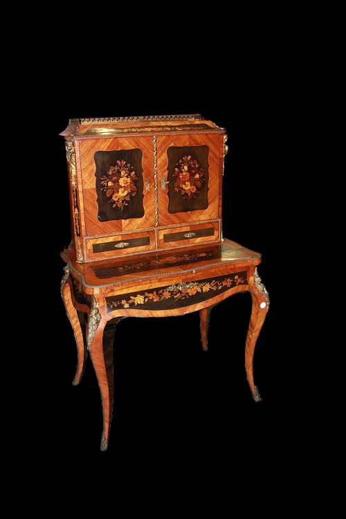 Cabinet credenzino francese della prima metà de 1800, stile Luigi XV, in legno di bois de rose 