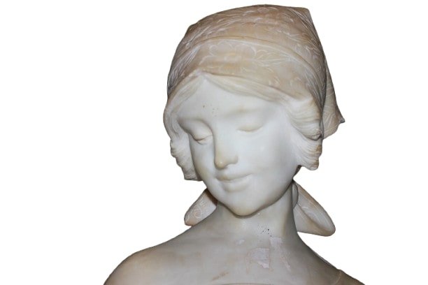Mezzobusto francese in marmo Raffigurante Dama con Copricapo-photo-2