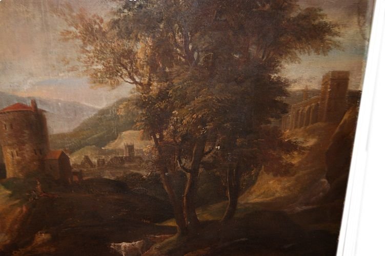 Olio su tela italiano del 1700 raffigurante paesaggio con personaggi, cascata e veduta cittadin-photo-3