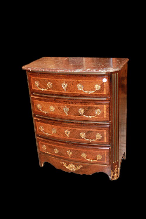 Piccolo cassettone comoncino francese di metà 1800, stile Reggenza, in legno di palissandro