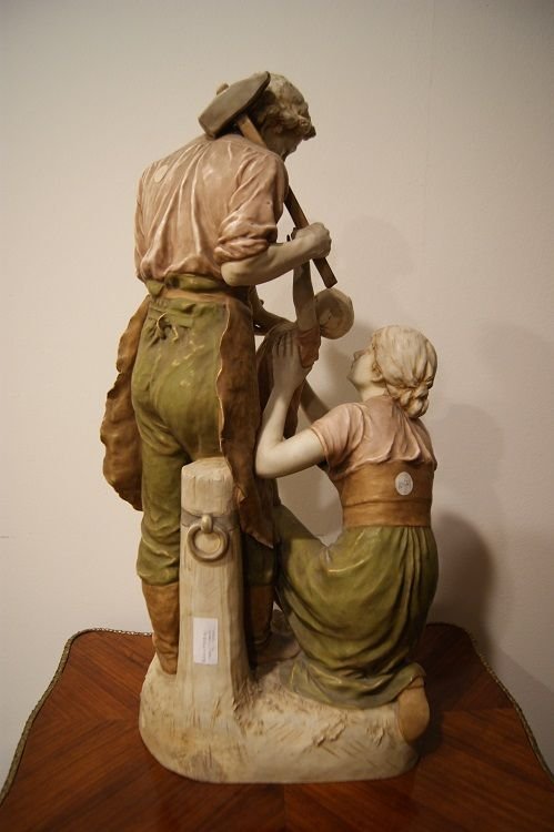 Scultura in porcellana biscuit di fine 1800 Royal manifattura Dux Bohemia intitolata Pax et Lab-photo-3