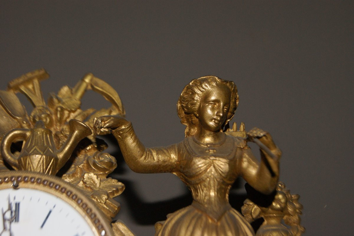 Orologio da tavolo francese della seconda metà del 1800 in metallo dorato e piano in marmo,-photo-4
