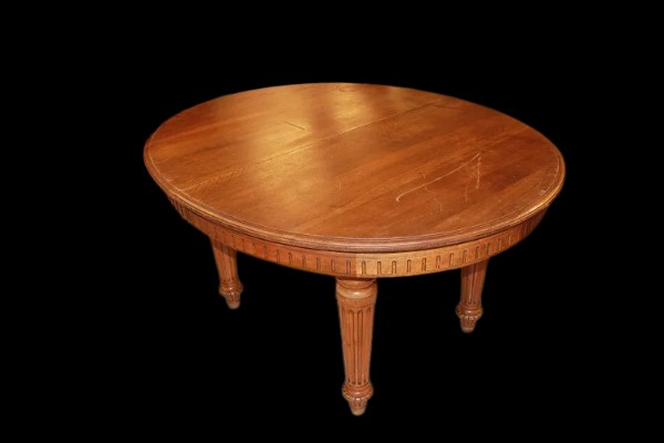 Tavolo francese ovale allungabile di fine 1800, stile Luigi XVI, in legno di noce