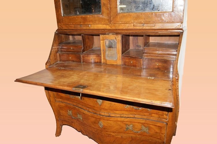Trumeau italiano di inizio 1700, stile Luigi XV, in legno di noce-photo-4