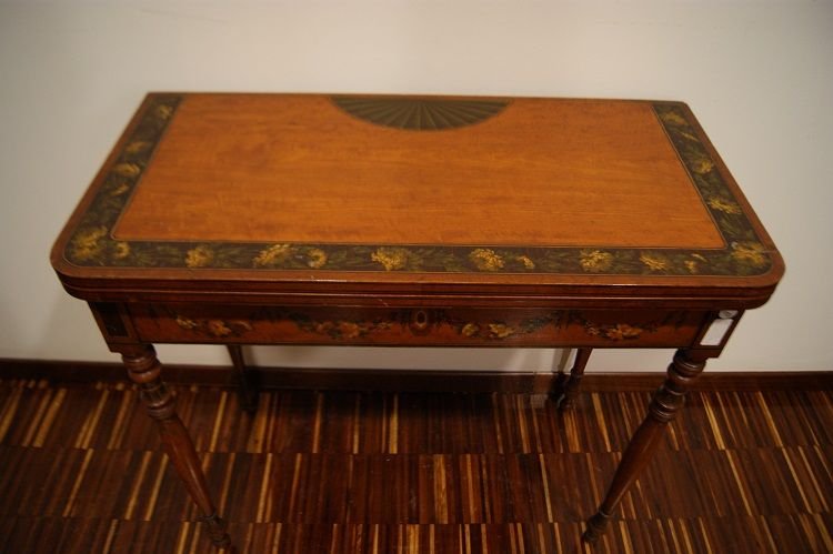 Tavolino da gioco inglese della prima metà del 1800 stile Sheraton, in legno Satinwood-photo-2