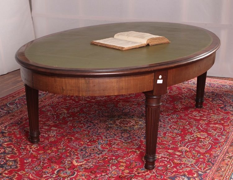 Scrivania ovale, inglese della metà del 1800 stile Vittoriano, in legno di mogano-photo-3