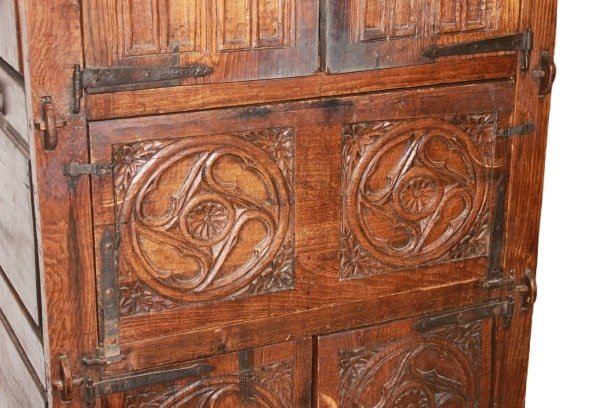 Stipo Francese di inizio 1800 in Legno di Quercia Riccamente Intagliato-photo-3