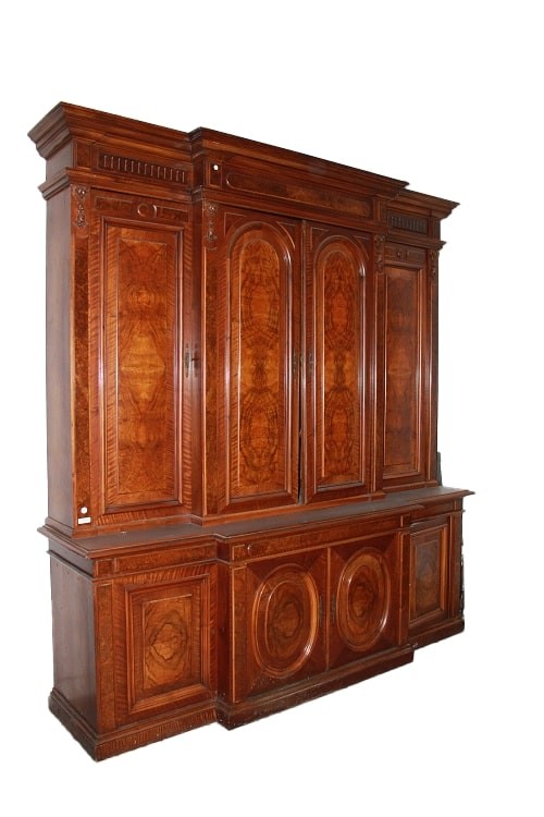 Grande credenza francese della prima metà del 1800, stile Luigi Filippo, in legno di noce