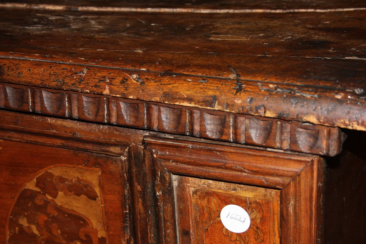 Grande cassapanca italiana veneta del 1600 in legno di noce-photo-4