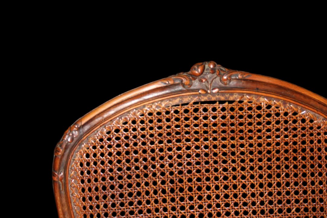 Coppia di poltrone francesi della seconda metà del 1800, stile Luigi XV, in legno di noce-photo-3
