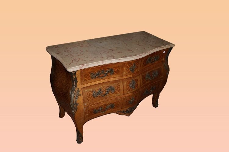 Comò francese della seconda metà del 1800, stile Luigi XV, in legno di bois de rose riccamente -photo-3