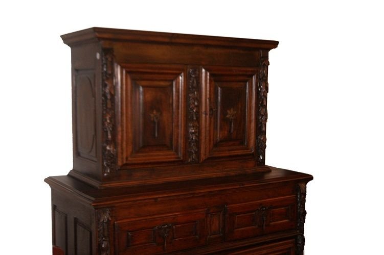Credenza doppio corpo italiana di fine 1500, Rinascimento, in legno di noce e quercia-photo-2