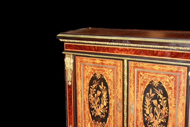 Cabinet credenzino francese di metà 1800, stile Luigi XVI, in radica maples e ebano riccamente -photo-4