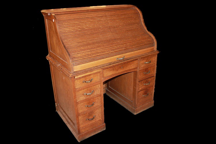 Scrivania a rullo americana di inizio 1900, in legno di rovere