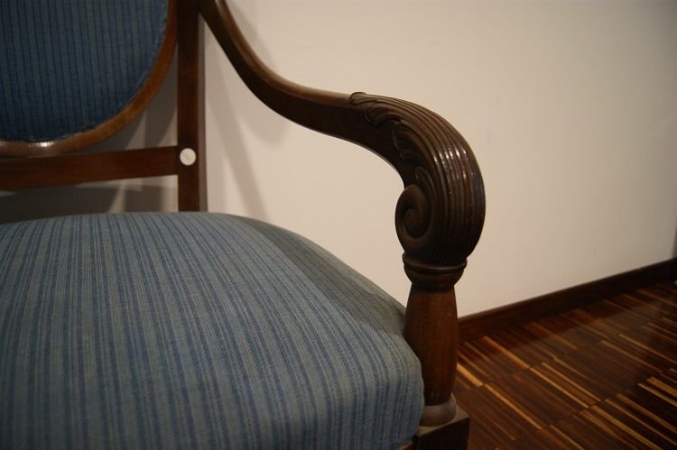 Poltrona da scrivania francese della metà del 1800, stile Direttorio, in massello di mogano-photo-1