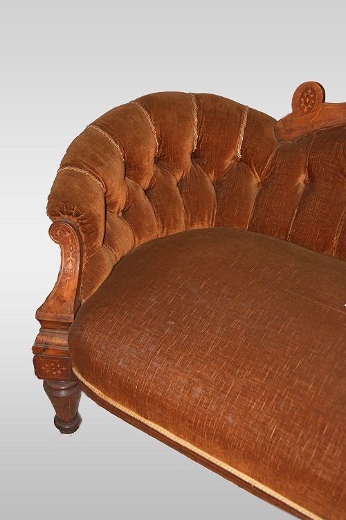 Divano inglese di metà 1800, stile Vittoriano, in legno di noce e radica di noce-photo-1