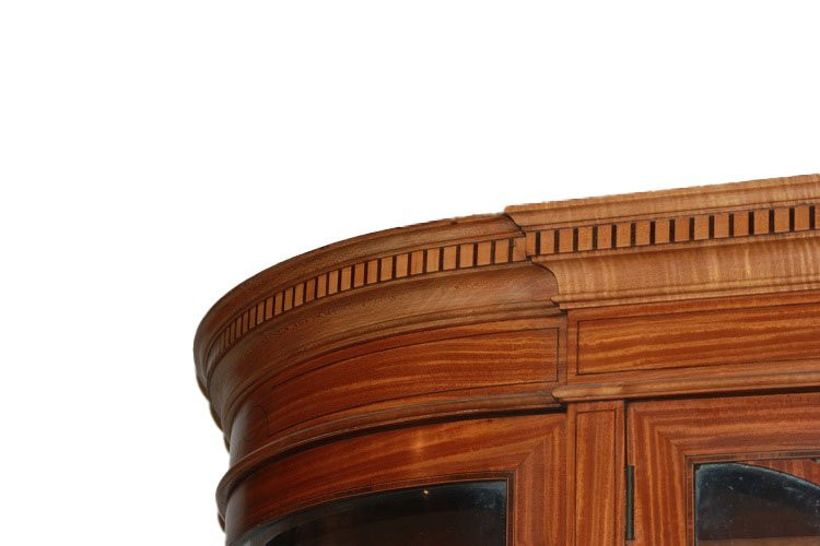 Grande bellissima credenza inglese della seconda metà 1800, stile Sheraton, in legno satinwood.-photo-3