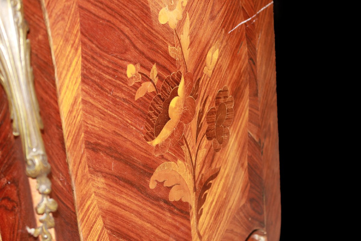 Comoncino francese di fine 1800 inizio 1900, stile Luigi XV, in legno di bois de rose-photo-3