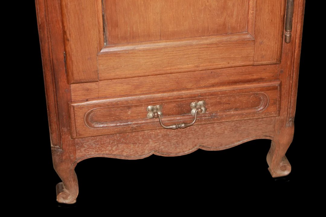 Piccolo stipo armadietto francese di metà 1800, stile Provenzale, in legno di noce-photo-4