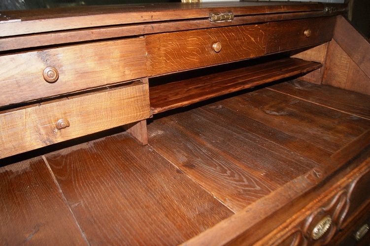Ribalta francese del 1700 in legno di rovere, con  maniglie in ottone con sugli sfondi raffigur-photo-4