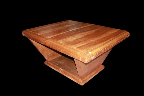 Tavolo rettangolare allungabile francese di inizio 1900, stile Decò, in legno di noce. Presenta