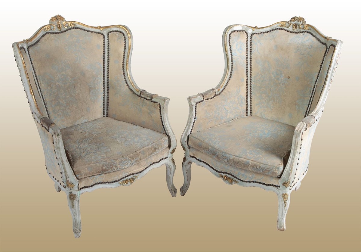 Coppia di stupende poltrone Bergere francesi della seconda metà del 1800, stile Luigi XV, in le