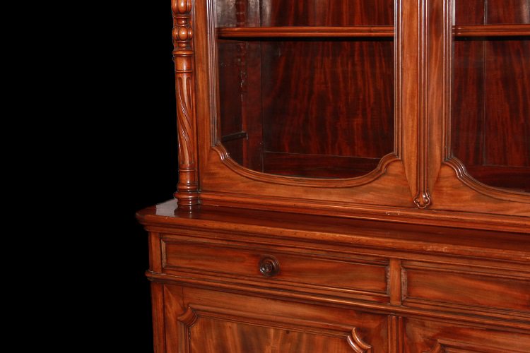 Grande credenza francese di metà 1800, stile Luigi Filippo, in legno di mogano e piuma di mogan-photo-4