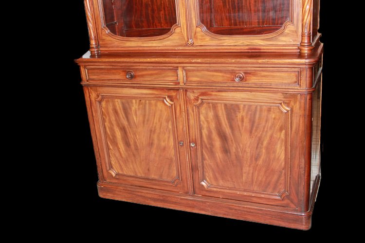 Grande credenza francese di metà 1800, stile Luigi Filippo, in legno di mogano e piuma di mogan-photo-1