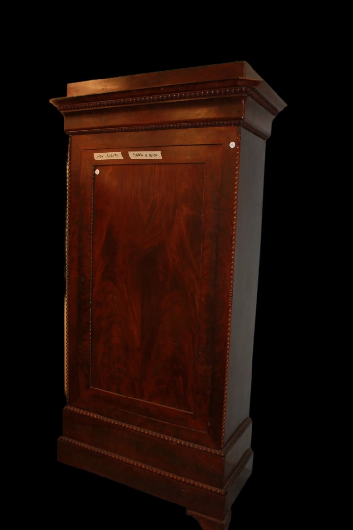 Armadio ad 1 porta francese della seconda metà del 1800, stile Direttorio, in legno di mogano