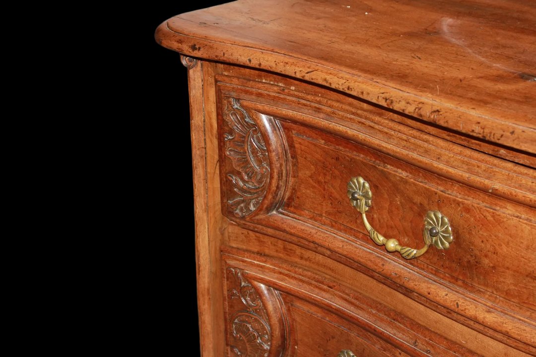 Cassettone francese di fine 1600 inizio 1700 in legno di noce-photo-3