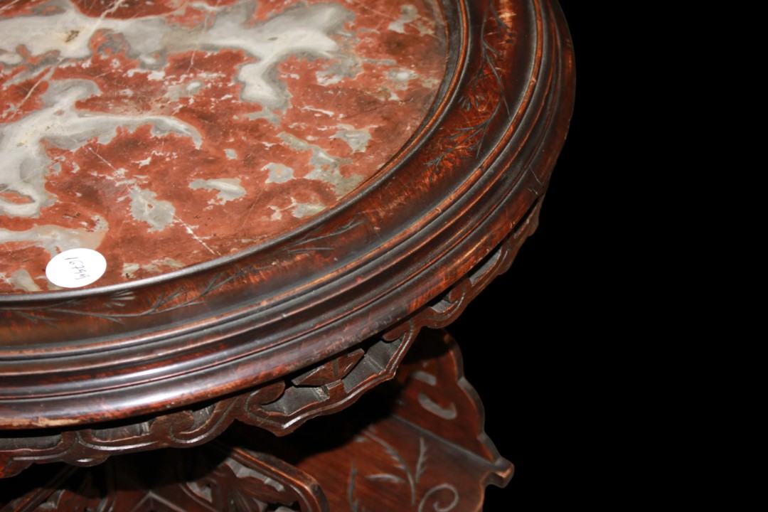 Tavolino da fumo francese di gusto orientale della seconda metà del 1800 in legno di noce-photo-1