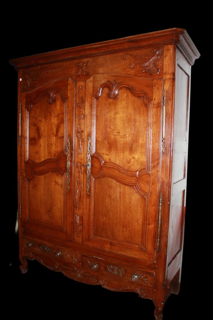 Armadio francese proveniente dalla Bretagna di fine 1700 in legno di noce-photo-1