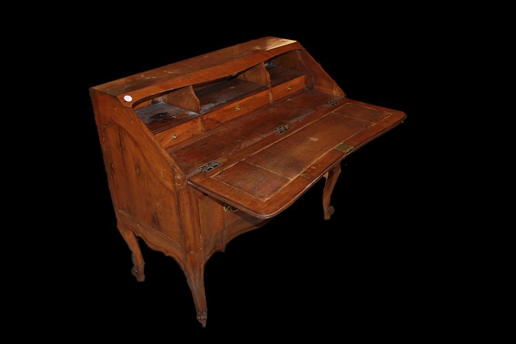 Ribalta francese di fine 1700, stile Provenzale, in legno di noce-photo-1