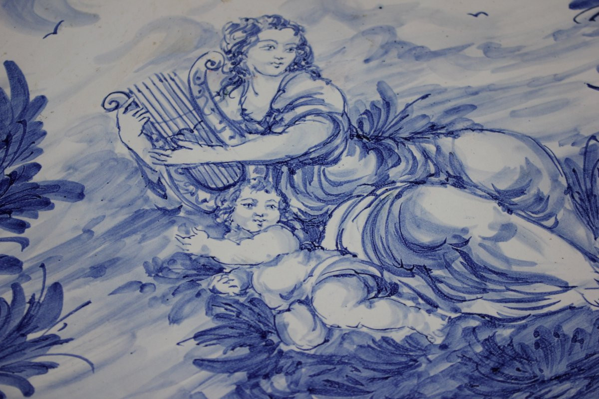Piatto italiano in ceramica blu e bianco – Inizio ’900, scena con putto e dama con lira-photo-2