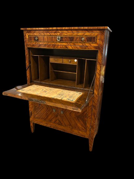 Secretaire Francese della seconda metà del 1700 Lastronato in noce-photo-2