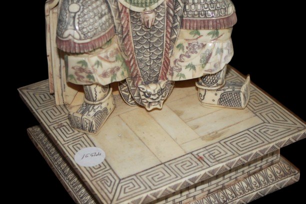 Coppia di Sculture Asiatiche in Mammut Guanyin e Guan Yu-photo-6