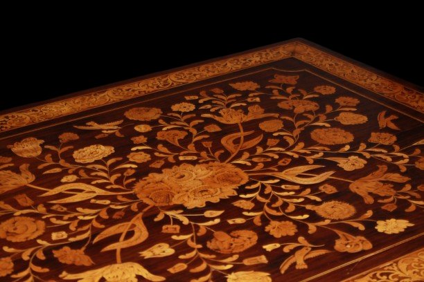Tavolo Olandese del 1700 In Palissandro riccamente Intarsiato-photo-2