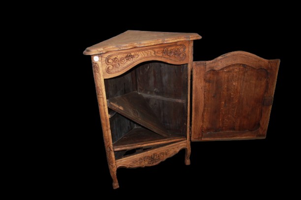 Angoliera Provenzale in legno di Rovere finemente Intagliata XIX secolo-photo-1