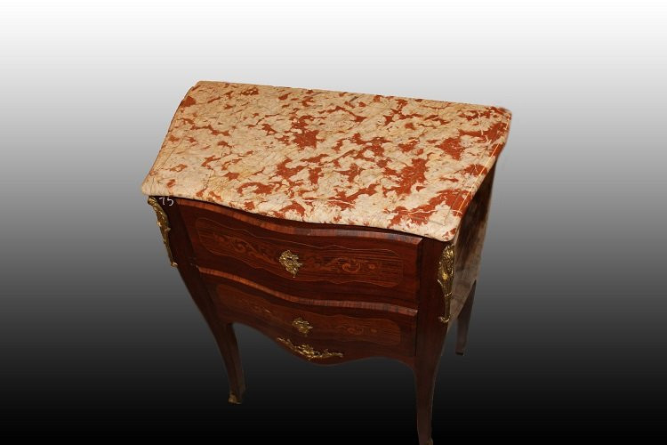 Comoncino francese stile Luigi XV con intarsi marmo rosso Francia e bronzi-photo-1
