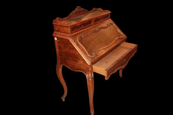 Visitez notre site Web www.centromercatoantiquariato.it +39 3469410359 Email: customer@centrome-photo-1
