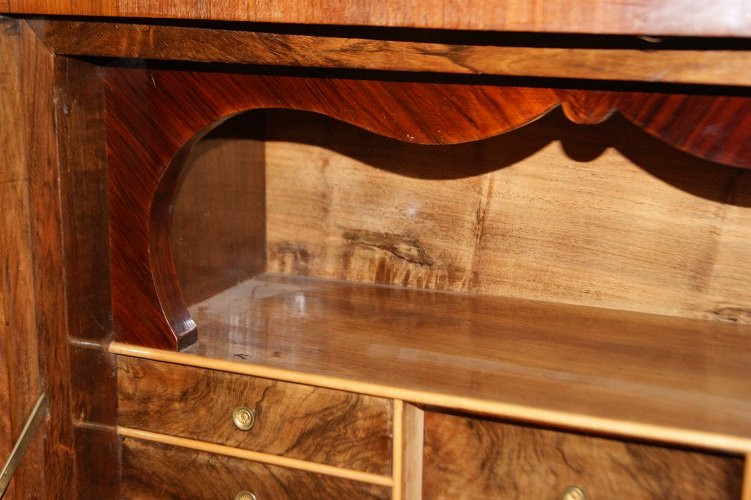 Grande secretaire stile Luigi XV con piano in marmo e intarsi-photo-1