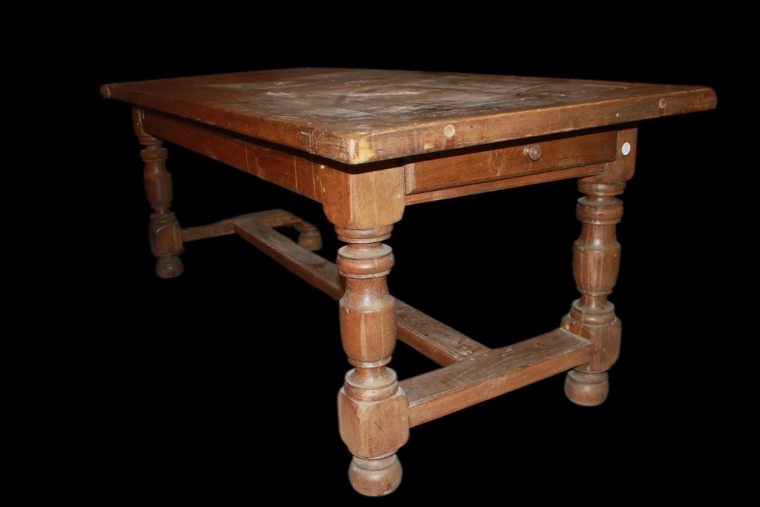 Grande tavolo rustico di inizio 1900 Francese in Legno di noce-photo-1